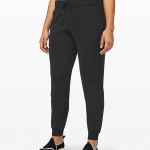 Lululemon On The Fly Woven Jogger